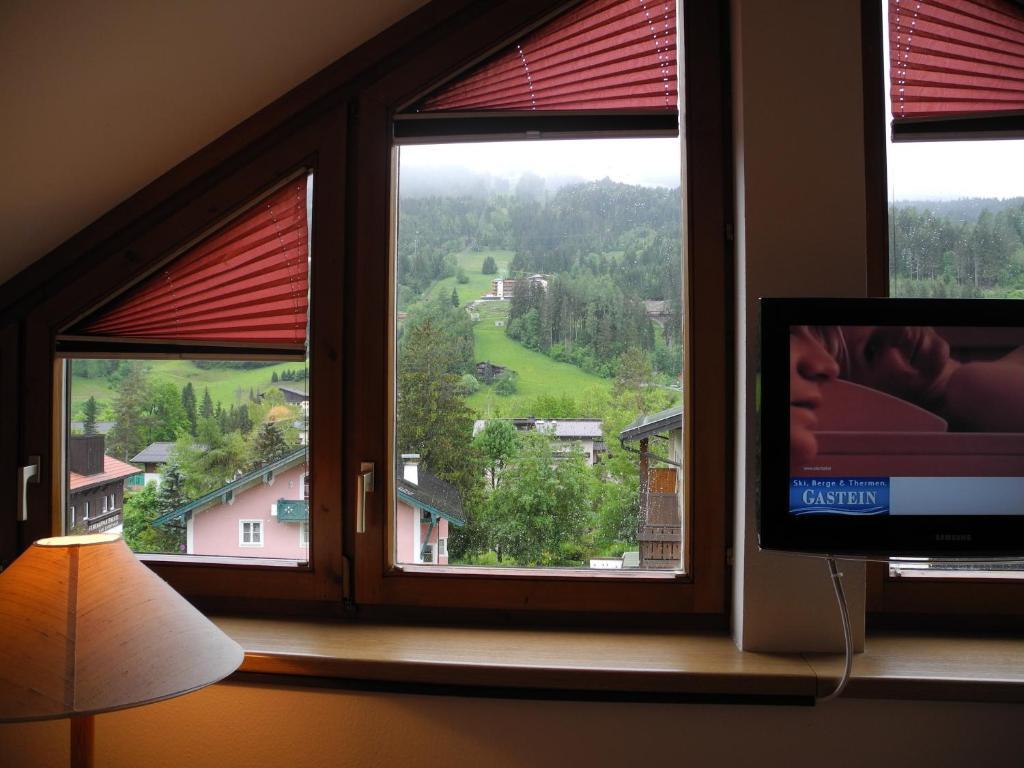Appartementhaus Gastein Inklusive Alpentherme Gratis Бад Хофгаштайн Номер фото